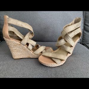Jessica Simpson Wedges